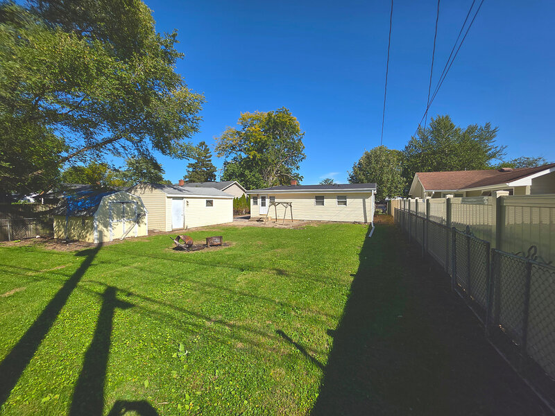 329 S 12th Street St. Charles IL 60174