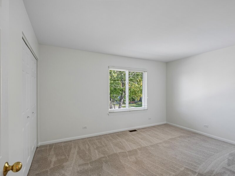 290 Rock Hall Court Grayslake IL 60030