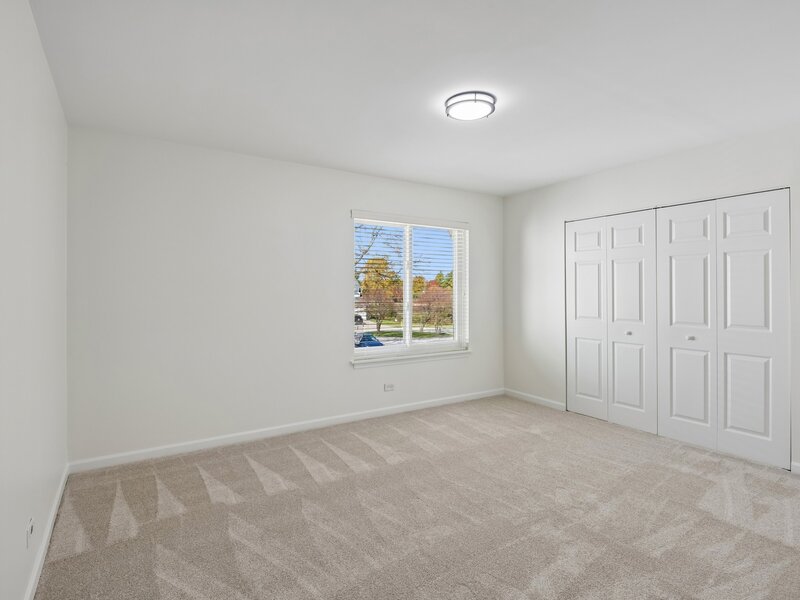 290 Rock Hall Court Grayslake IL 60030