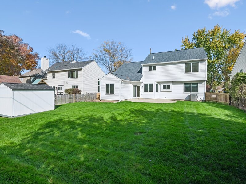 290 Rock Hall Court Grayslake IL 60030