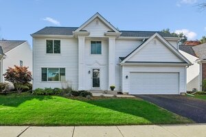 Photo of 290 Rock Hall Court Grayslake IL 60030