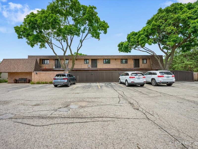 520 E Main Street Barrington IL 60010