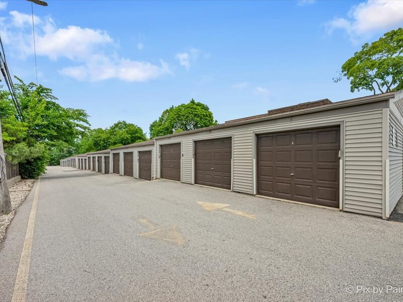 520 E Main Street Barrington IL 60010