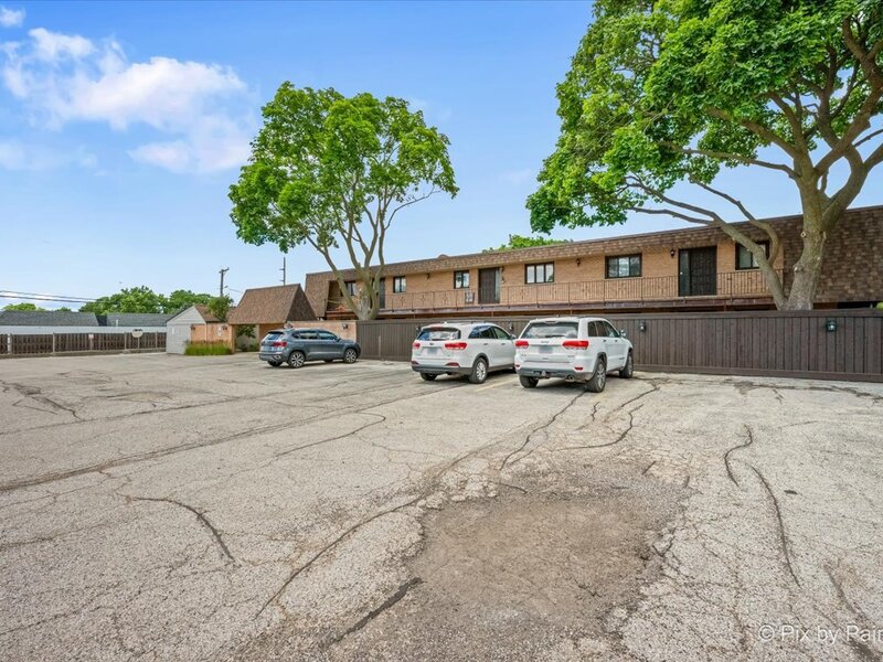 520 E Main Street Barrington IL 60010