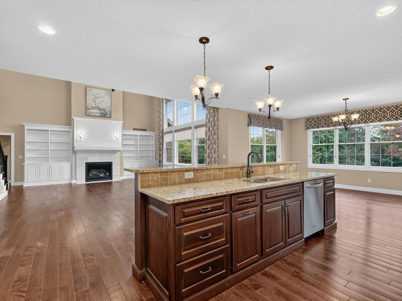 3934 Grayhawk Court Bettendorf IA 52722