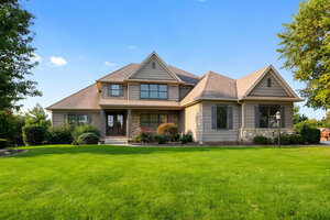 Photo of 3934 Grayhawk Court Bettendorf IA 52722