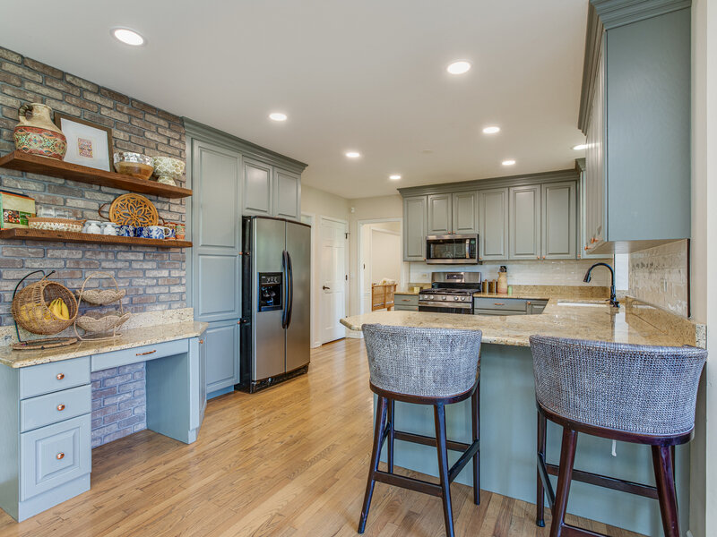 587 Partridge Drive West Chicago IL 60185