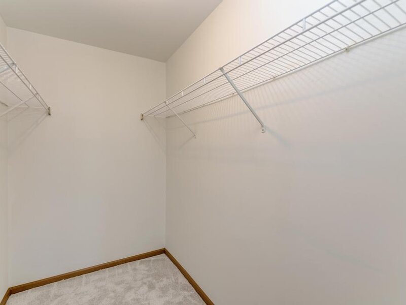 216 Stoneybrook Lane Bloomingdale IL 60108