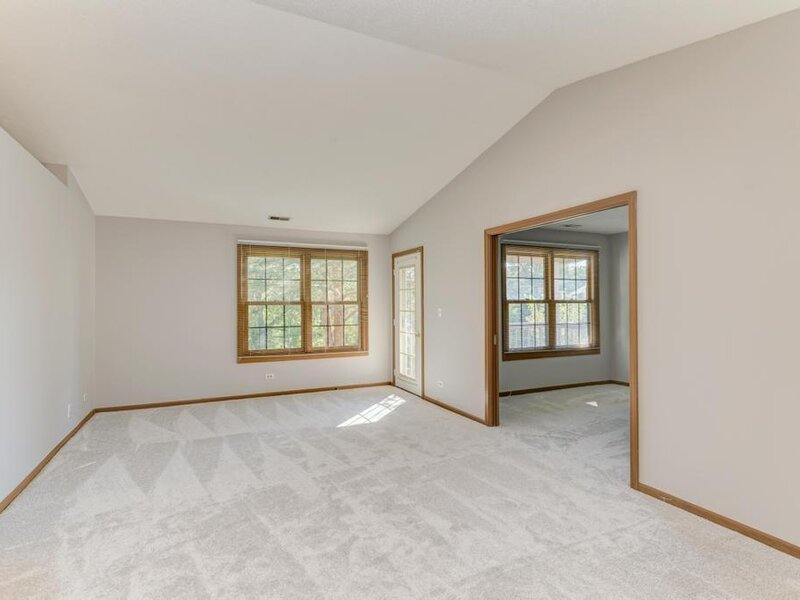 216 Stoneybrook Lane Bloomingdale IL 60108