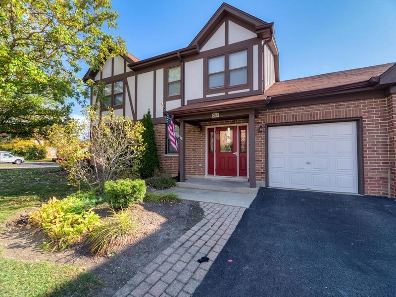 216 Stoneybrook Lane Bloomingdale IL 60108