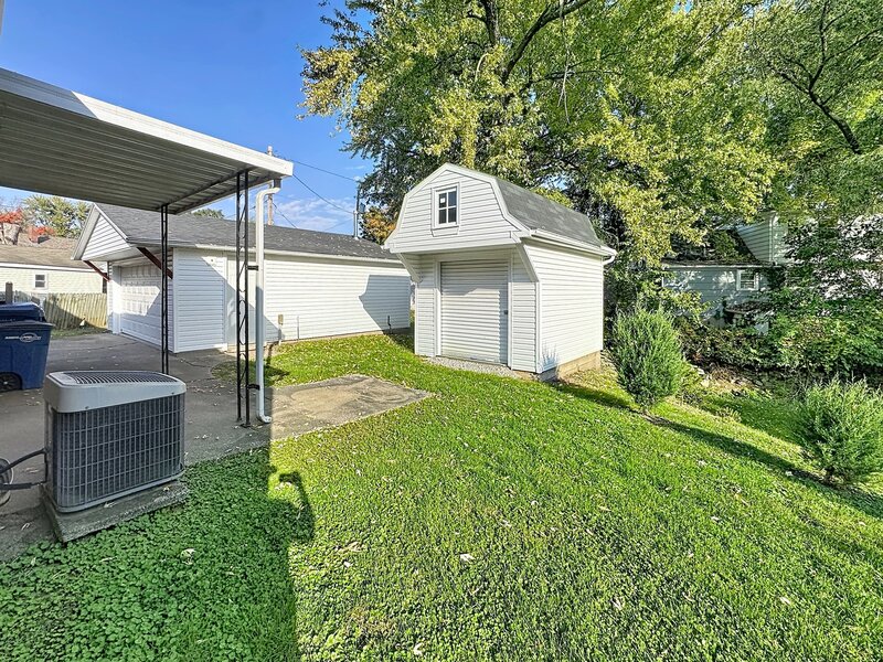 1204 29th Avenue Court Moline IL 61265