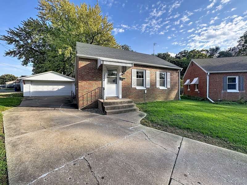 1204 29th Avenue Court Moline IL 61265