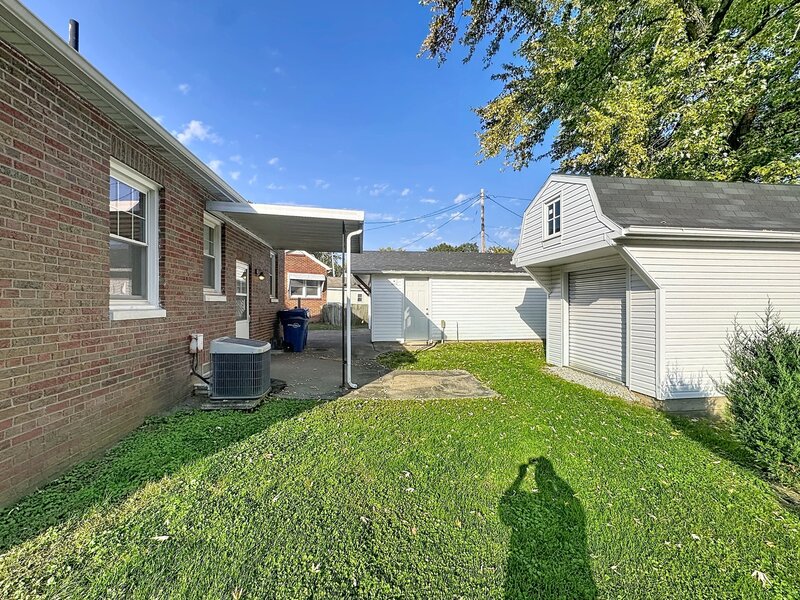 1204 29th Avenue Court Moline IL 61265