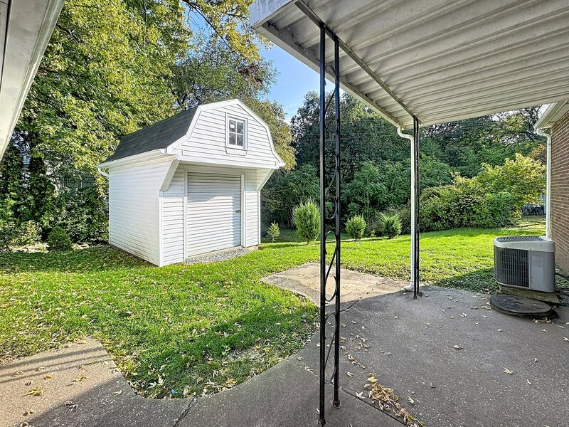 1204 29th Avenue Court Moline IL 61265