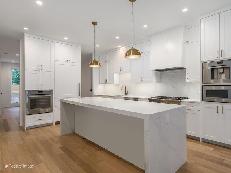 3721 N Kenmore Avenue Chicago IL 60613