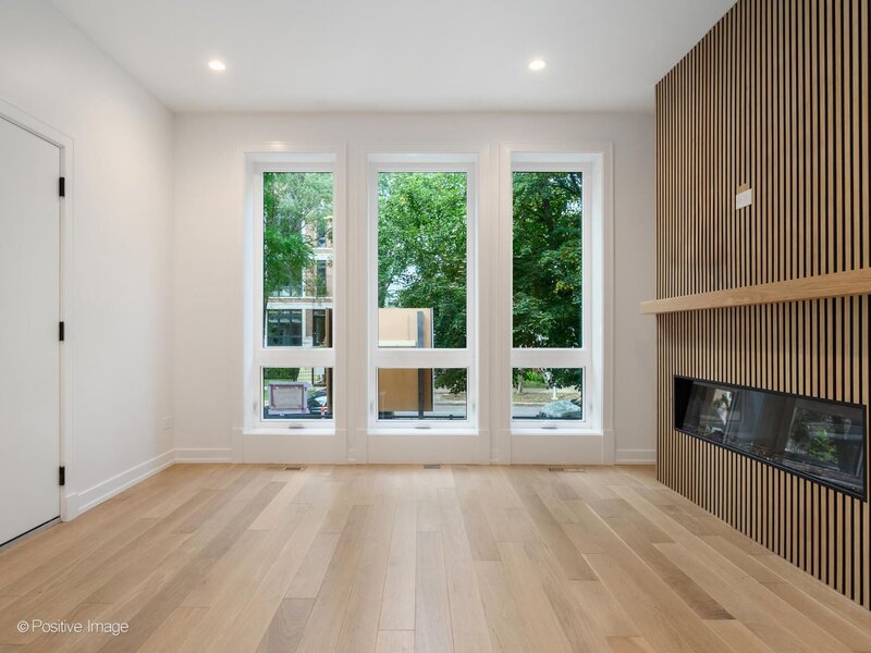 3721 N Kenmore Avenue Chicago IL 60613