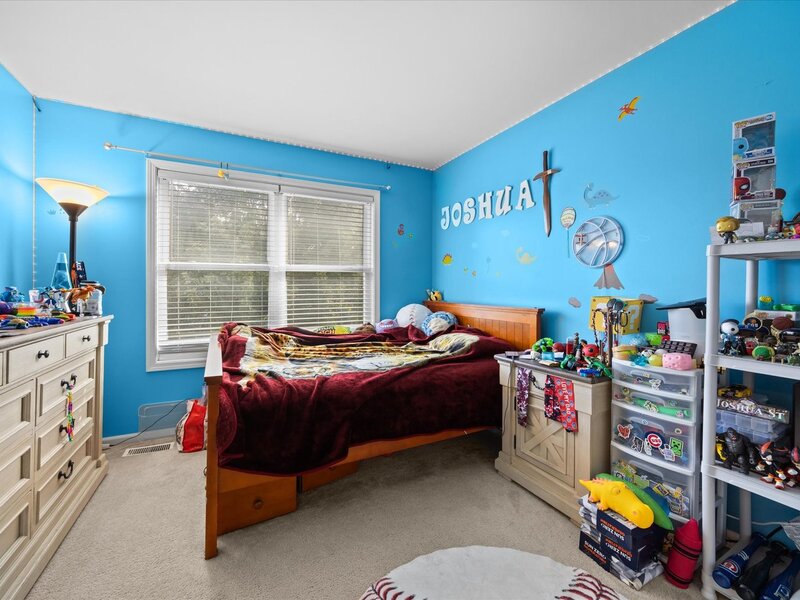 24 Hilltop Lane South Elgin IL 60177