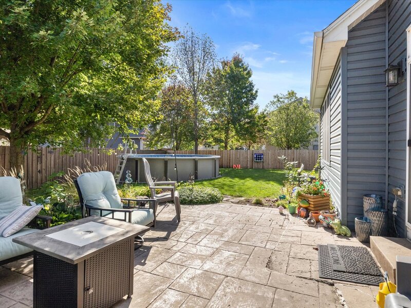 24 Hilltop Lane South Elgin IL 60177