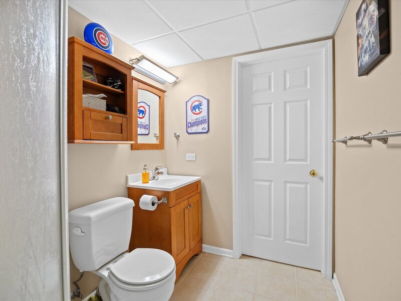 24 Hilltop Lane South Elgin IL 60177