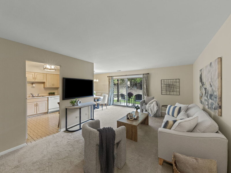 1712 Lakecliffe Drive Wheaton IL 60189