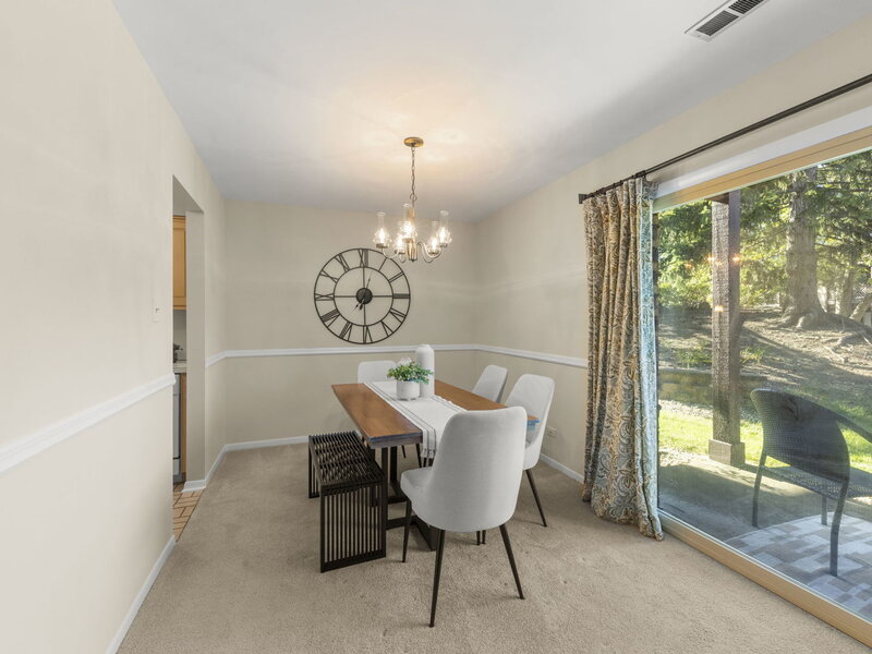 1712 Lakecliffe Drive Wheaton IL 60189