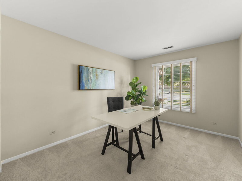1712 Lakecliffe Drive Wheaton IL 60189