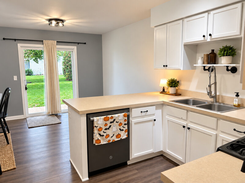 361 Capitol Drive Sugar Grove IL 60554