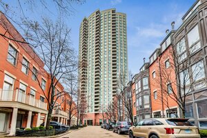 Photo of 501 N Clinton Street Chicago IL 60654 Unit 2701