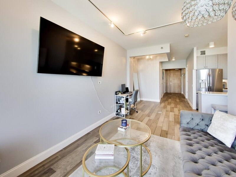 501 N Clinton Street Chicago IL 60654
