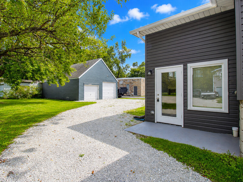 19109 Wentworth Avenue Lansing IL 60438