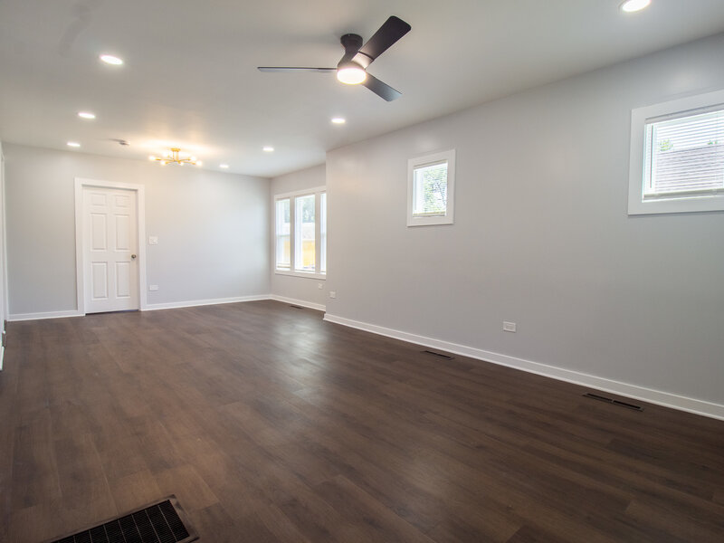 19109 Wentworth Avenue Lansing IL 60438