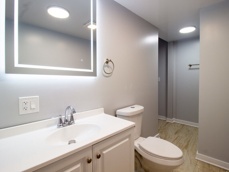 19109 Wentworth Avenue Lansing IL 60438