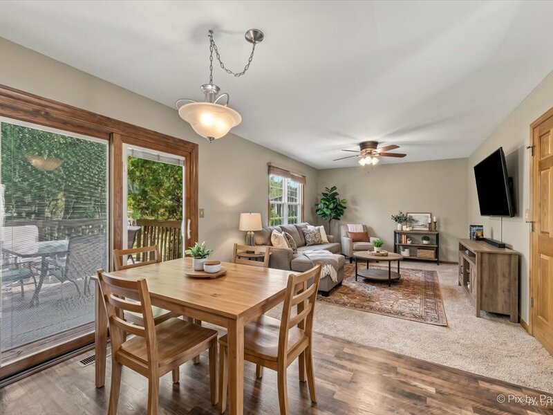 1253 Evergreen Drive Carol Stream IL 60188