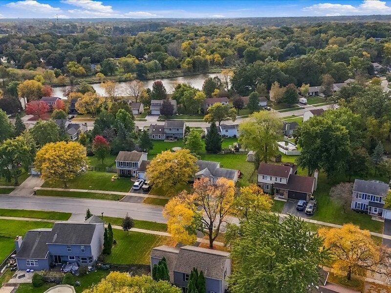 1253 Evergreen Drive Carol Stream IL 60188