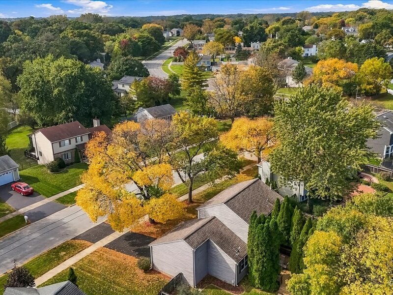 1253 Evergreen Drive Carol Stream IL 60188