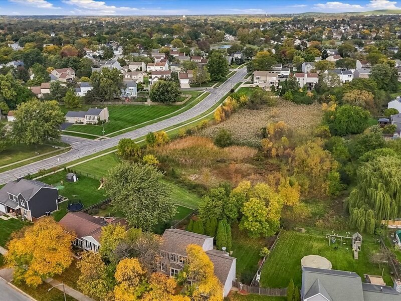 1253 Evergreen Drive Carol Stream IL 60188