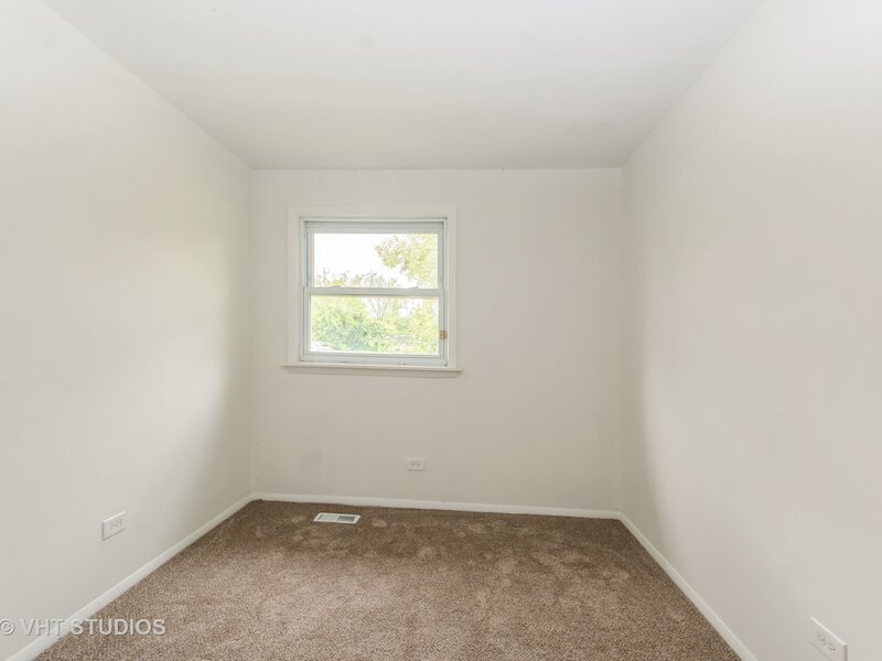 352 Boston Street Chicago Heights IL 60411