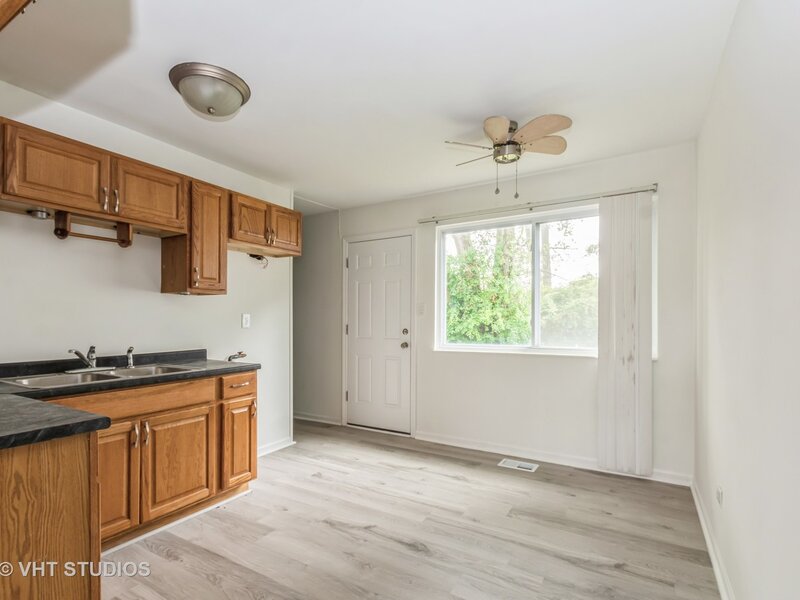 352 Boston Street Chicago Heights IL 60411