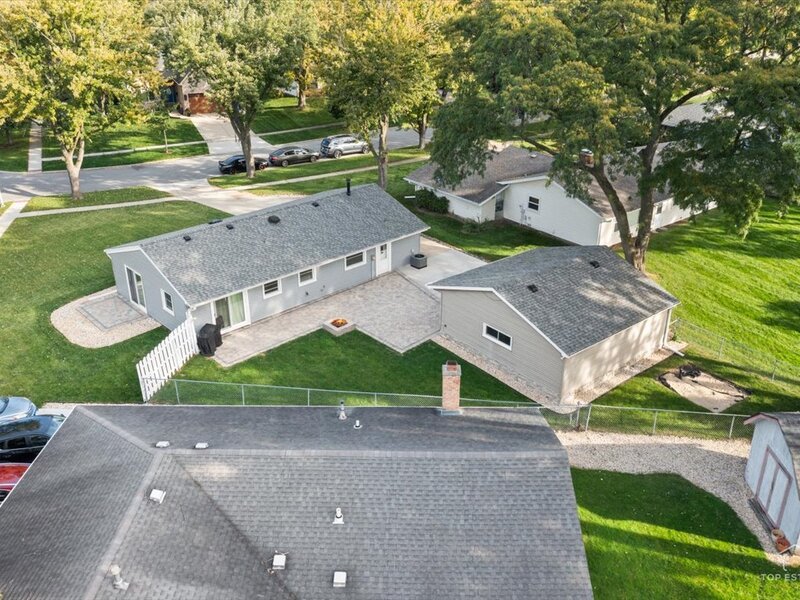 1831 Wedgewood Lane Schaumburg IL 60193