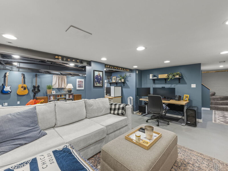 2058 Maple Road Homewood IL 60430