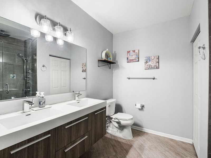 645 N Kingsbury Street Chicago IL 60654
