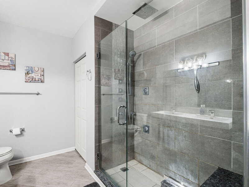 645 N Kingsbury Street Chicago IL 60654