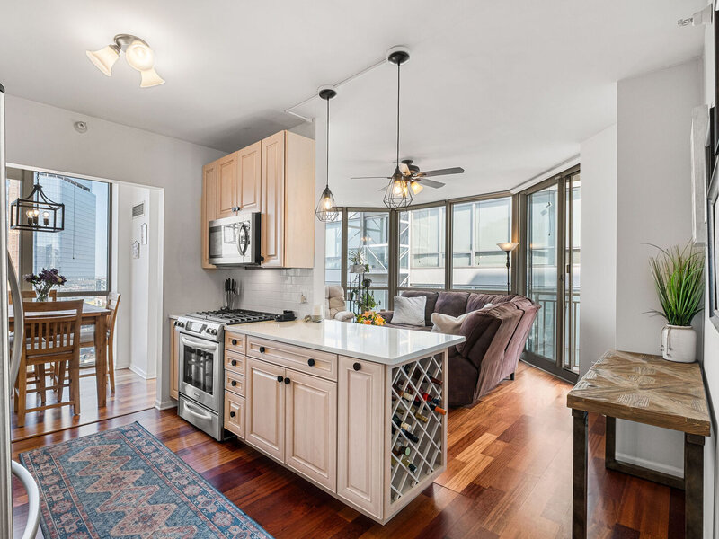 645 N Kingsbury Street Chicago IL 60654