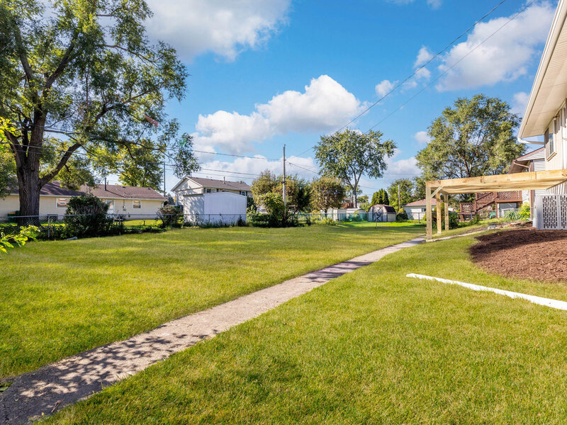 615 Palmer Avenue Romeoville IL 60446