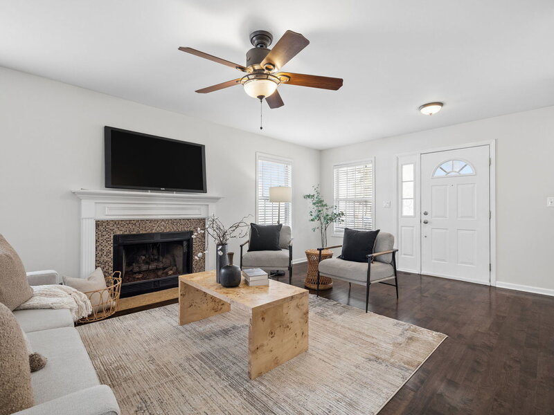 4320 Bronk Corner Plainfield IL 60586