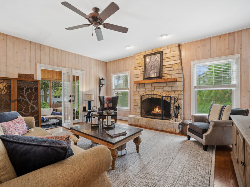 629 West Lane Geneva IL 60134