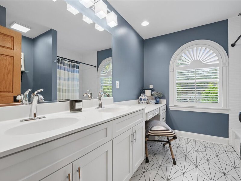 629 West Lane Geneva IL 60134