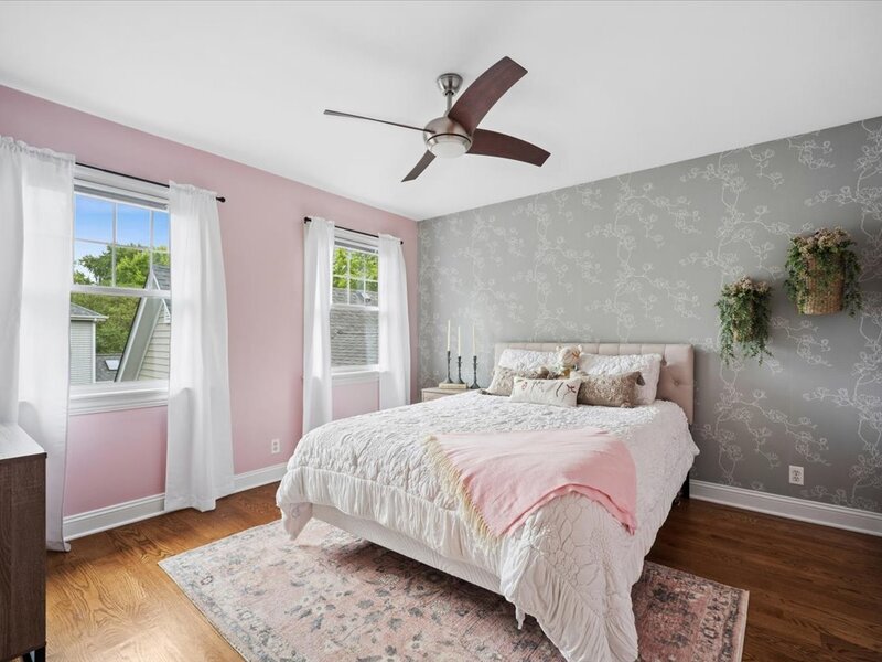 629 West Lane Geneva IL 60134
