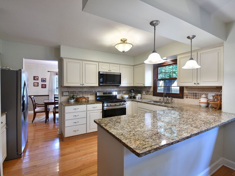 229 N Whispering Hills Drive Naperville IL 60540
