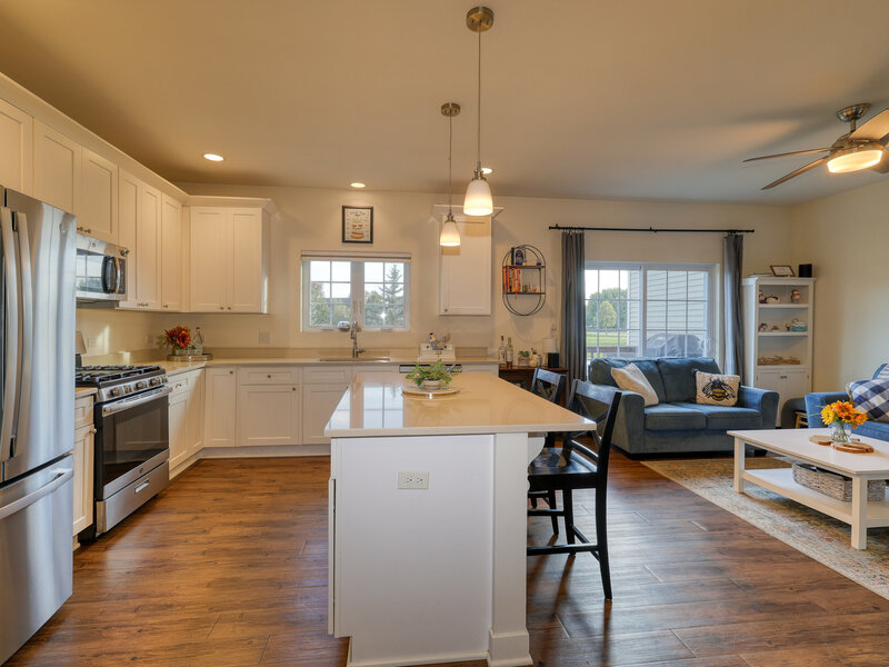 1127 Freedom Road Elburn IL 60119